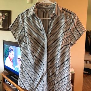 Short sleeve button down striped shirt